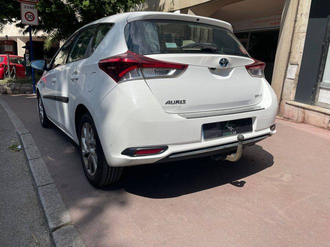 Toyota Auris II HSD 136h Dynamic BLANC de 2017
