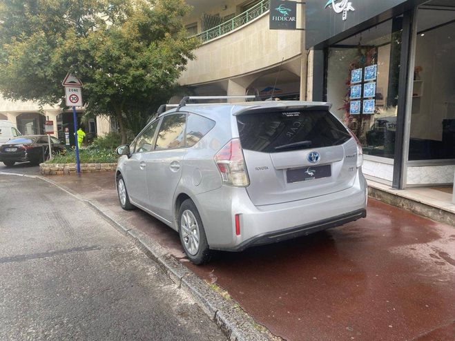 Toyota Prius 1.8 136 Hybrid 99 cv GRIS de 2017