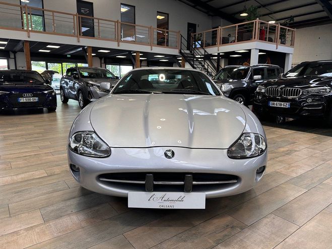 Jaguar XK8 Coupe 4.0i V8 Argent Mtallis de 1999