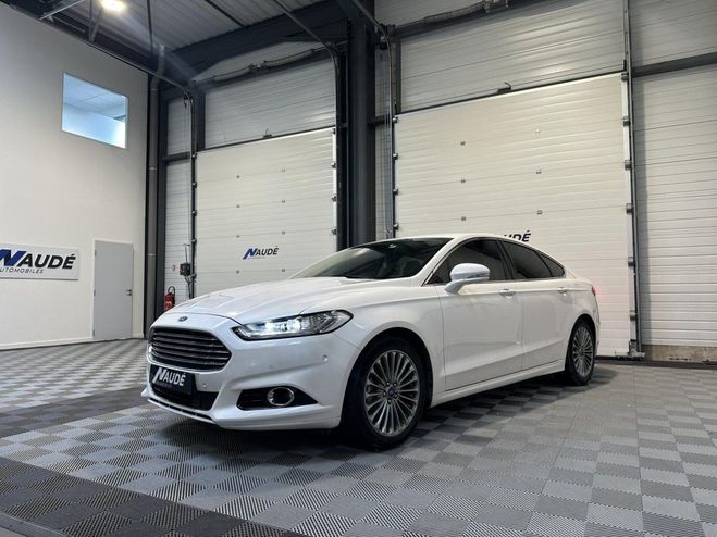 Ford Mondeo 2.0 iVCT Hybrid 187 ch BVA Titanium Busi BLANC de 2018