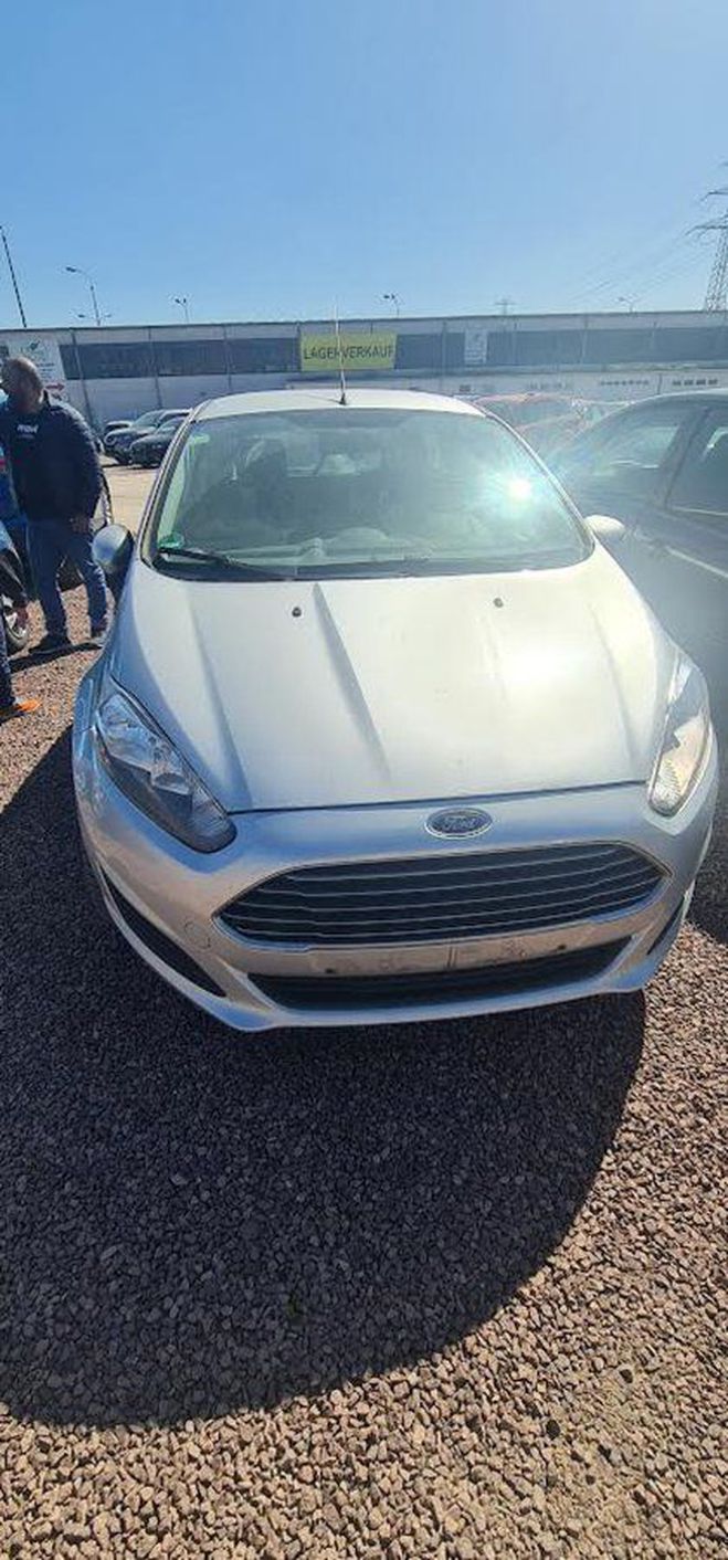 Ford Fiesta 1.0i - 100ch (5 cv) - BVM5 - Gris - EcoB Gris Clair de 2014