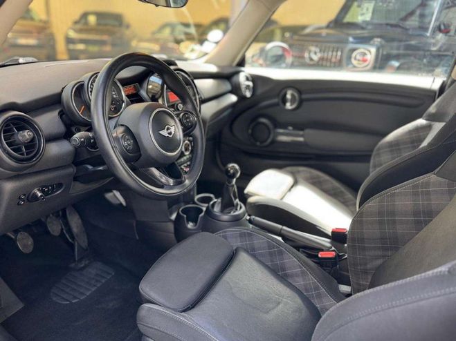 Mini One Hatch 3 Portes 75 ch Finition Chili Rouge de 2016