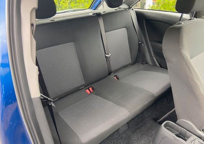 Opel Corsa  1.2 L 80 cv   de 2009