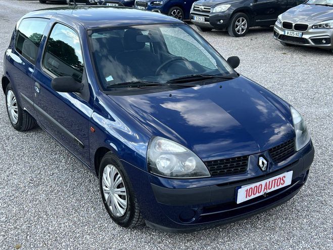 Renault Clio II 1.2 58ch Authentique 3p BLEU de 2001