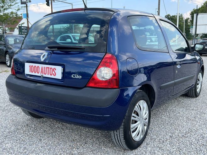 Renault Clio II 1.2 58ch Authentique 3p BLEU de 2001