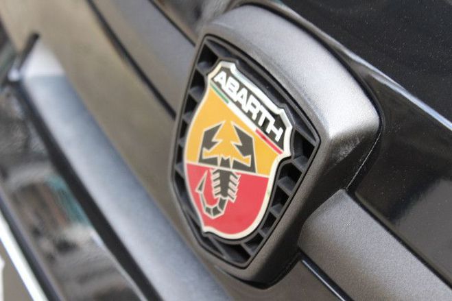 Abarth 595 COMPETITION 180 NOIR METAL de 2016