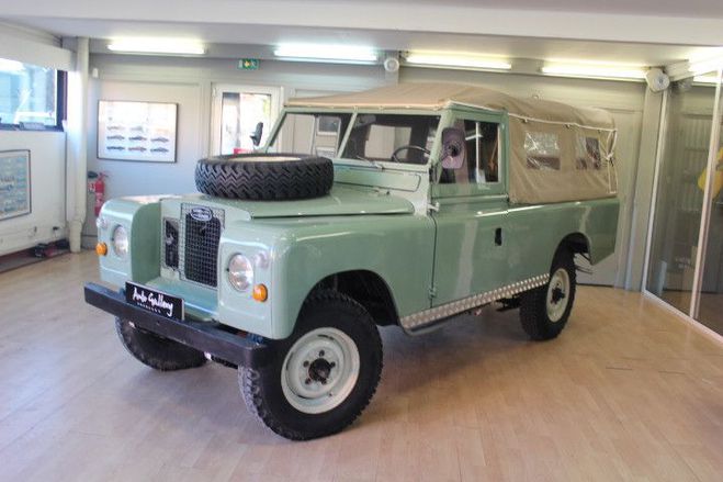 Land rover Santana DEFENDER 109 VERT de 1972