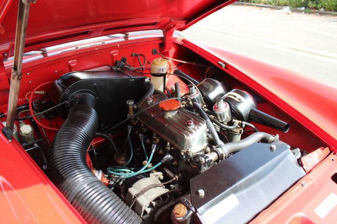 MG Midget  ROUGE de 1972