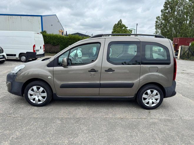 Peugeot Partner Tepee OUTDOOR 1,2 L 110 cv 72000km JAUNE CLAIR de 2016