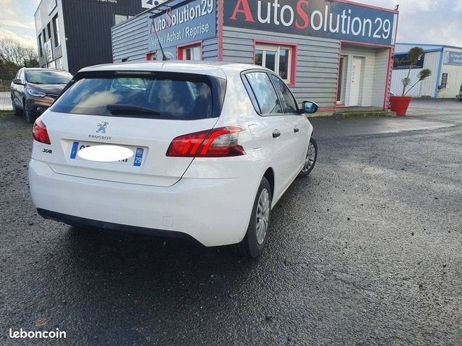 Peugeot 308 1.2 L PURETECH 110 CV INC. de 2019
