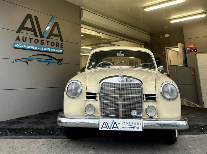 Mercedes 180 A PONTON W120 2.0 4 CYLINDRES 1960 BLANC CRME de 1960