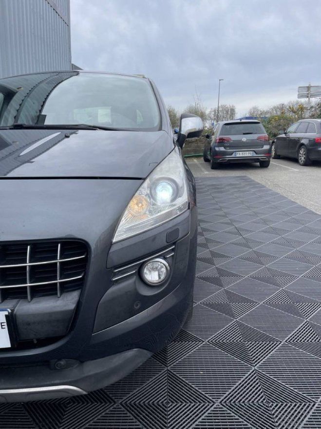 Peugeot 3008 1.6 HDi112 FAP Fline GRIS F de 2011