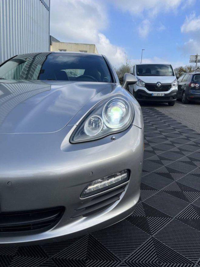 Porsche Panamera I (970) S PDK GRIS CLAIR de 2010