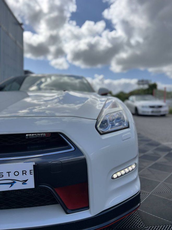 Nissan GT R I (R35) 3.8 V6 550ch Nismo Black Edition BLANC de 2014