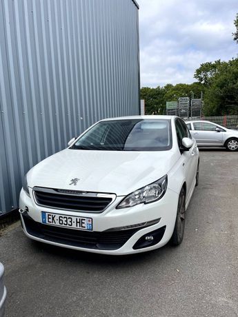  Voir détails -Peugeot 308 II 1.2 puretech moteur HS 110cv à Gouesnou (29)