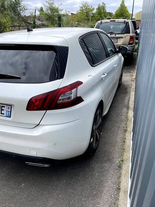 Peugeot 308 II 1.2 puretech moteur HS 110cv BLANC de 2017