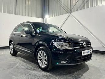  Voir détails -Volkswagen Tiguan II 2.0 TDI 150ch BlueMotion Technology C à Guipavas (29)