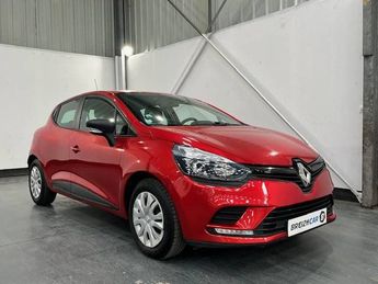  Voir détails -Renault Clio IV (B98) 1.2 16v 75ch Zen 5p à Guipavas (29)