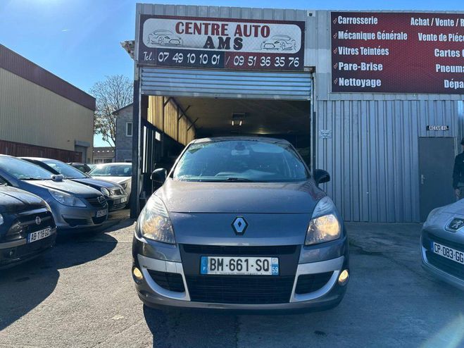 Renault Scenic III Bose 1.5 dCi 110 FAP MARRON CLAIR de 2011