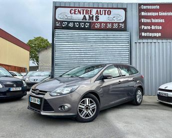  Voir détails -Ford Focus II 2.0 TDCi 115ch FAP Titanium PowerShif à Montgeron (91)