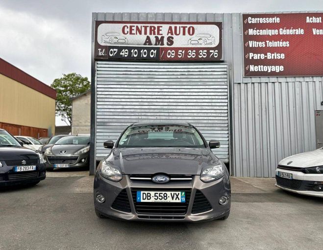 Ford Focus II 2.0 TDCi 115ch FAP Titanium PowerShif MARRON de 2013
