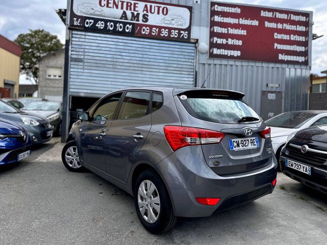 Hyundai Ix20 1.4 CRDI 90 BlueDrive Pack Sensation GRISE de 2012