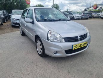  Voir détails -Renault Clio II 1.5 dCi65 Campus.com 5p à vreux (27)