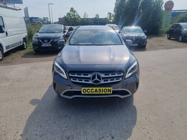 Mercedes Classe GLA Classe I (220 d Business Edition 7G-DCT GRIS CLAIR de 2018
