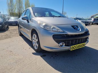  Voir détails -Peugeot 207 1.6 VTi 16v Sport Pack à vreux (27)