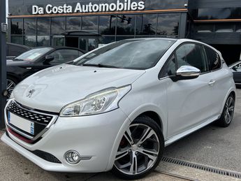  Voir détails -Peugeot 208 GTI 1.6 THP 200 Cv 1ERE MAIN / GPS TOIT  à Taverny (95)