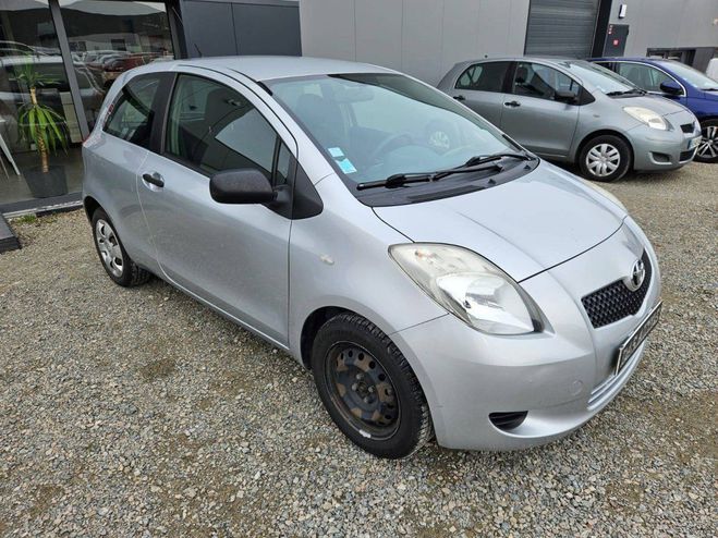 Toyota Yaris 1.0 VVT-i 68ch 3p GRIS C de 2006