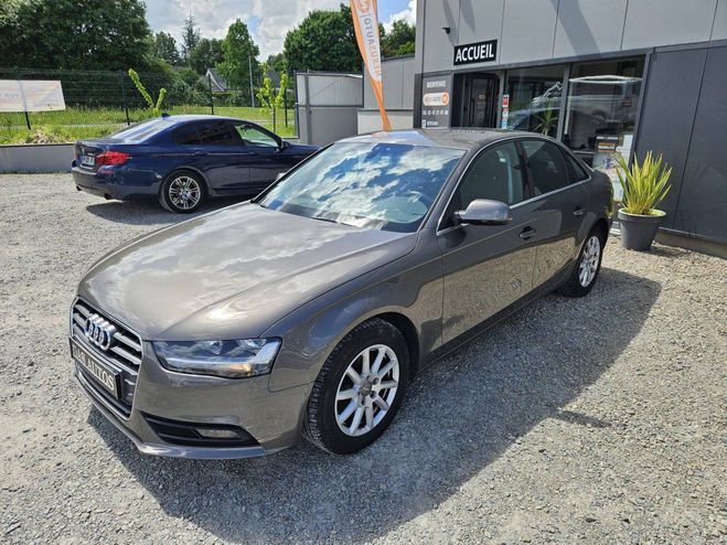 Audi A4 2.0 TDI 120ch DPF Ambiente GRIS de 2012