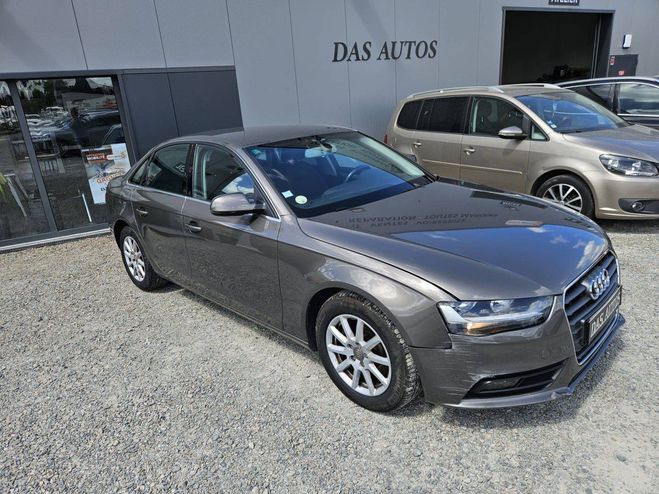 Audi A4 2.0 TDI 120ch DPF Ambiente GRIS de 2012