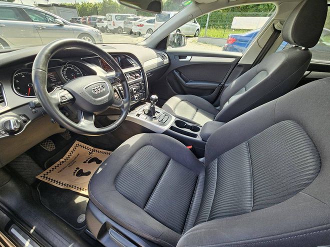 Audi A4 2.0 TDI 120ch DPF Ambiente GRIS de 2012