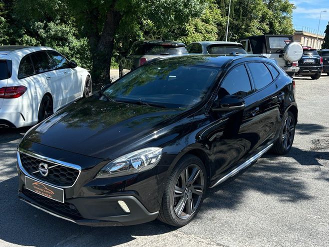 Volvo V40 CROSS COUNTRY D3 150 Momentum Geartronic Noir de 2015