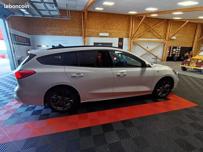 Ford Focus ST-LINE 1.0 FLEXIFUEL Hybrid 125 CV S&S  Blanc de 2022