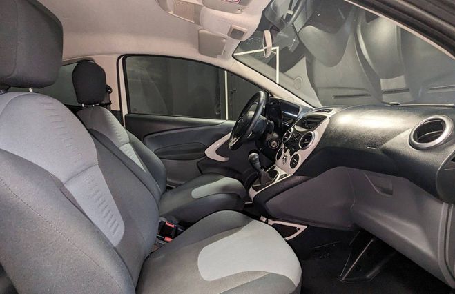 Ford KA II 1.2 69ch Stop&Start Titanium / Garant BLANC de 2015