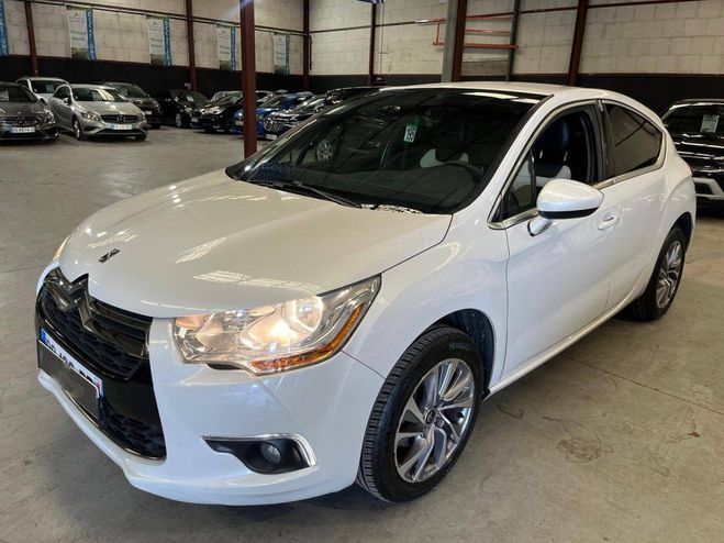 Citroen DS4 1.6 e-HDi115 Airdream Executive BLANC de 2013