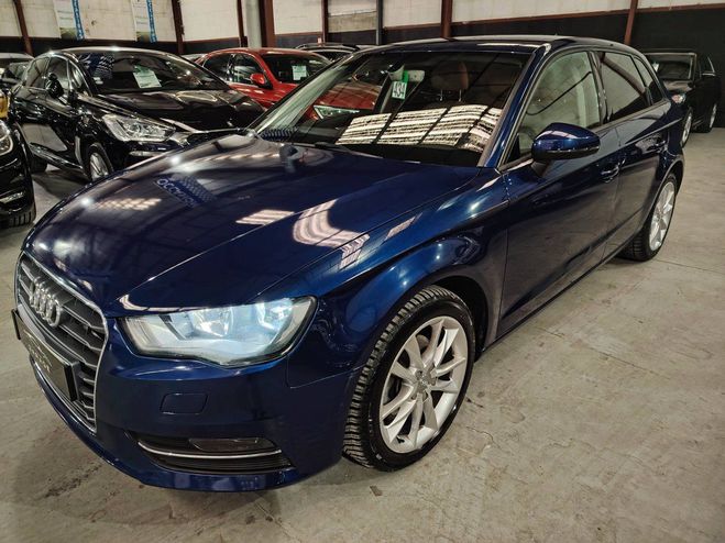 Audi A3 Sportback III 1.6 TDI 110ch FAP Business BLEU F de 2016
