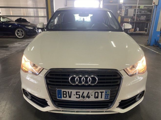 Audi A1 1.6 TDI 90CH FAP AMBITION Blanc de 2011