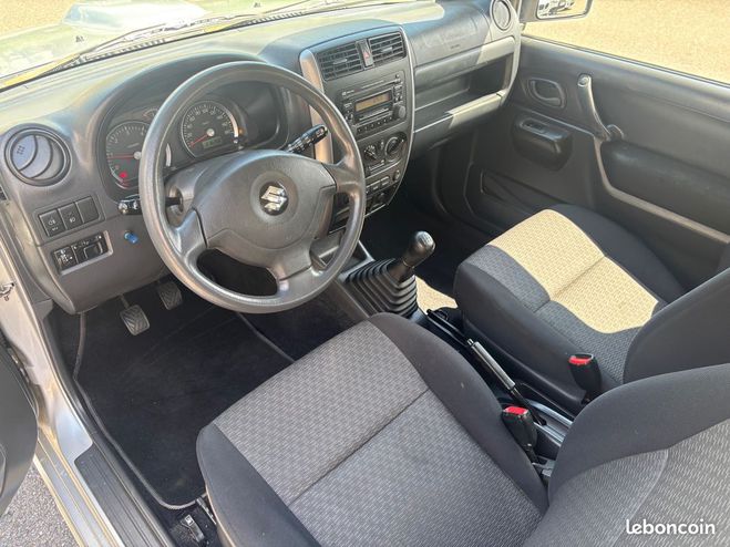 Suzuki Jimny 1.5 DDIS JLX 86ch 4x4 1re Main Gris de 2010