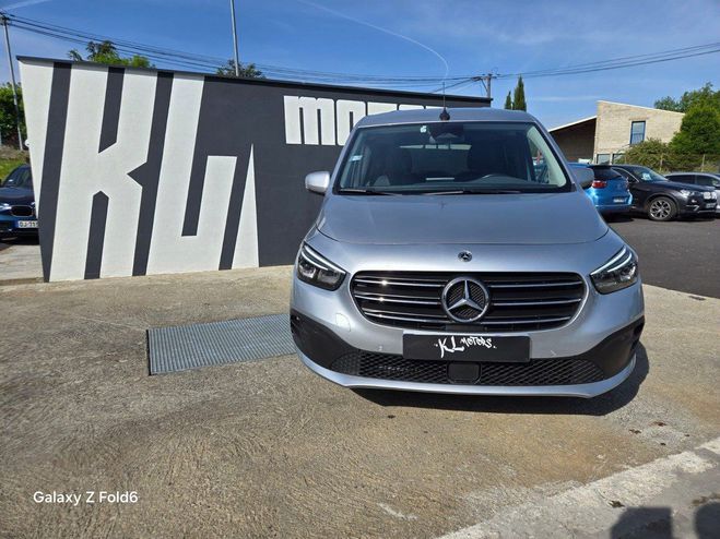 Mercedes Classe T 180 D PROGRESSIVE BVA7 ATTELAGE Gris de 2024
