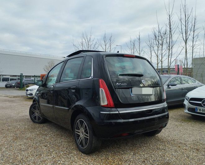 Lancia Musa II 1.3 Multijet 16v 95 DPF 5th AVENUE NOIR de 2011