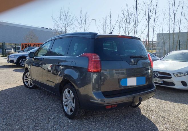Peugeot 5008 1.6 BlueHDi 120ch Allure S&S EAT6 7pl  de 2016