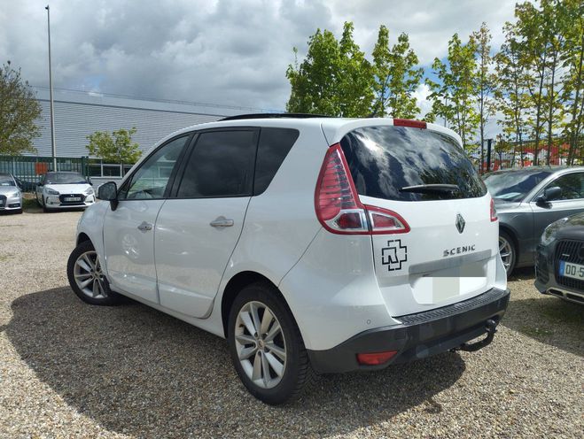 Renault Scenic III (J95) 2.0 16v 140ch Jade CVT INC. de 2011