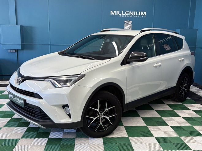 Toyota RAV 4 124 D-4D LOUNGE 2WD Blanc de 2016