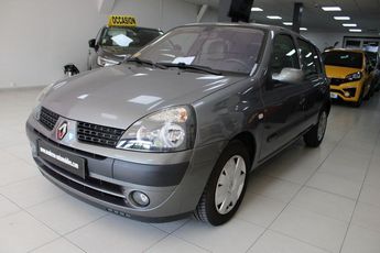  Voir détails -Renault Clio II 1.4 16V 98CH PRIVILEGE 5P à Coulommiers (77)
