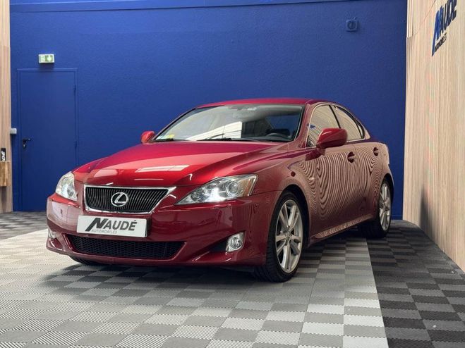 Lexus IS 250 IS250 V6 2.5 208 CH PACK SPORT ROUGE de 2006