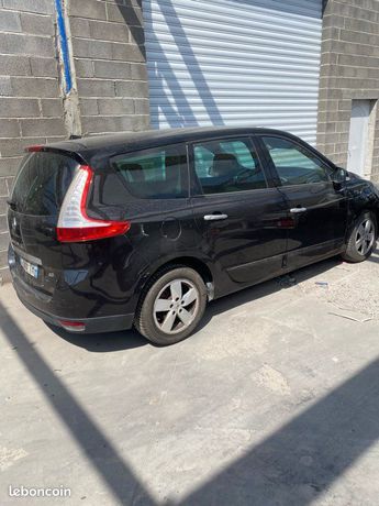  Voir détails -Renault Grand Scenic 7 places probleme moteur 1.5 dci 110ch à Tourcoing (59)