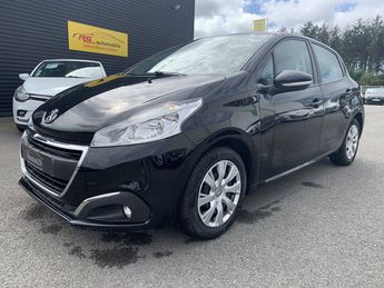  Voir détails -Peugeot 208 1.6 BlueHDi 75ch Active 5p à Quimperl (29)